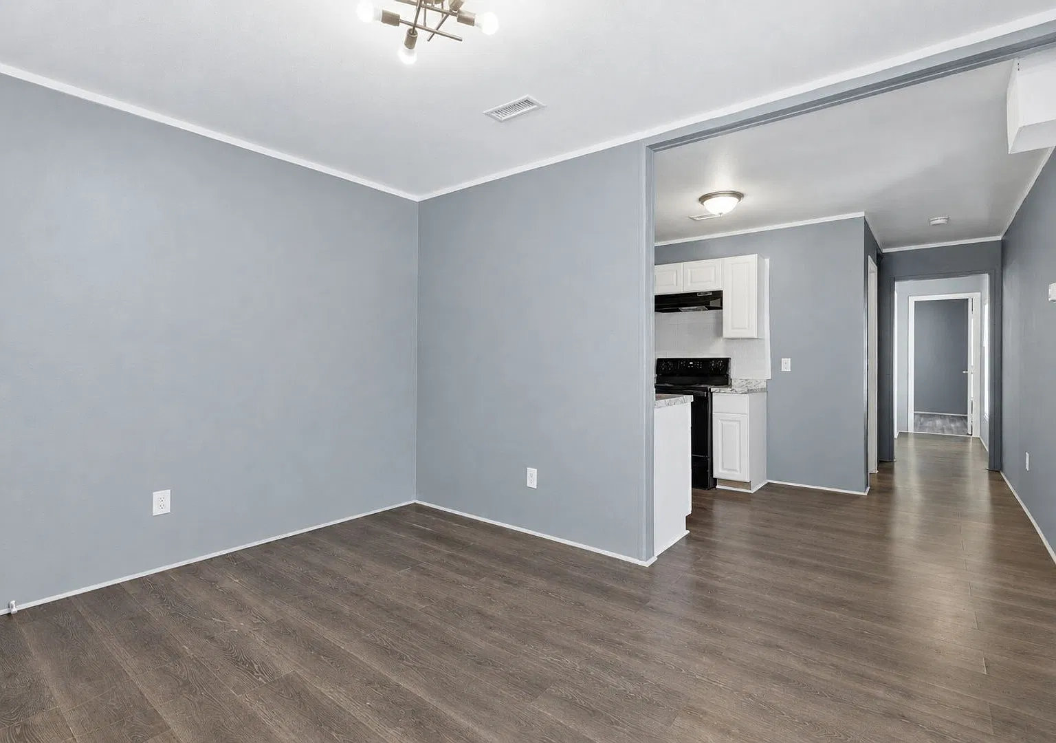2732 Ave I — Photo 2