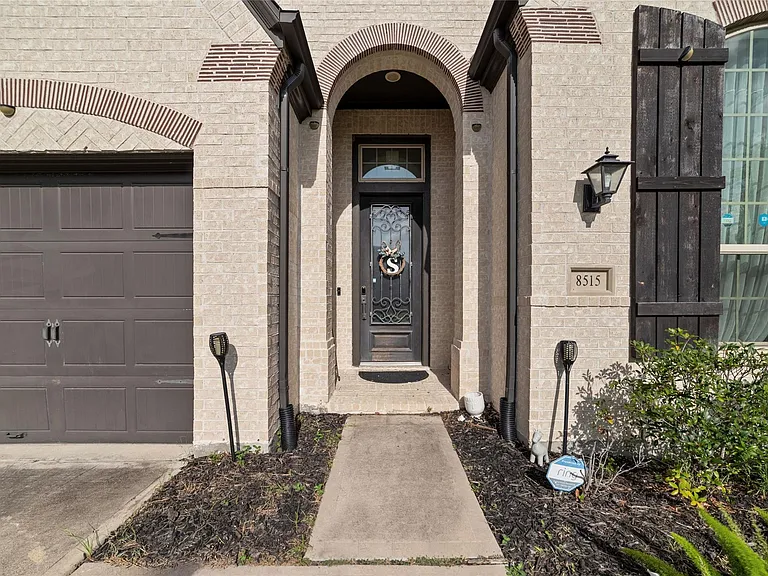 8515 Verona Falls Ct — Photo 5