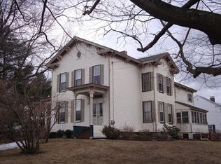 19 Elmview Ter, Pittsfield, MA 01201