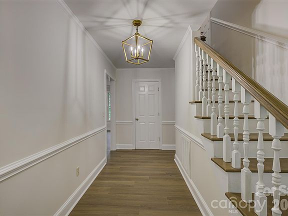5th image of 8407 Pompano Rd