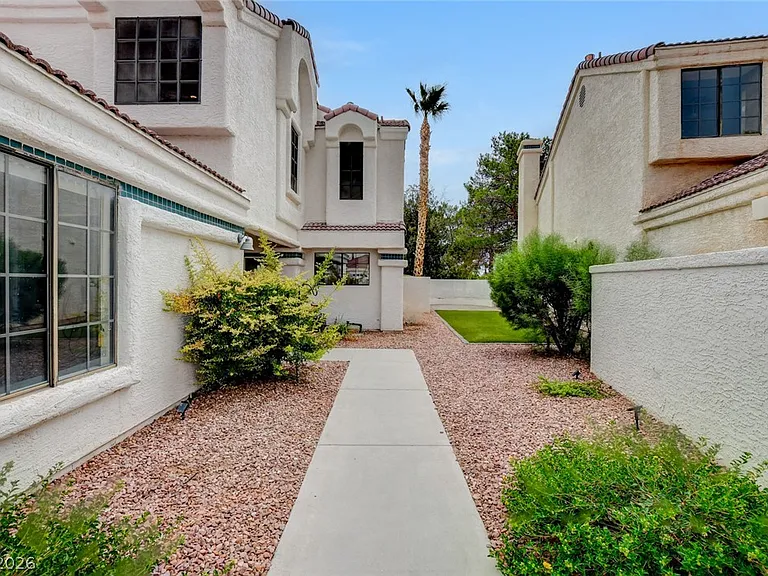 5228 Crooked Sky Cir — Photo 4