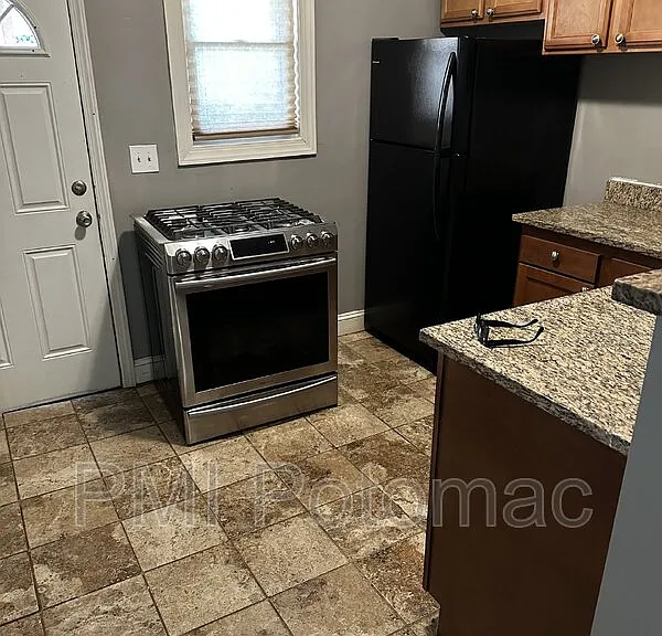 344 Main St #101 — Photo 4