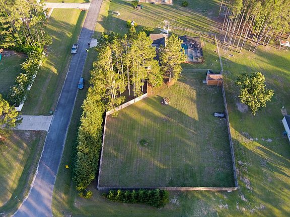 5th image of 38 Creeks Edge Ct