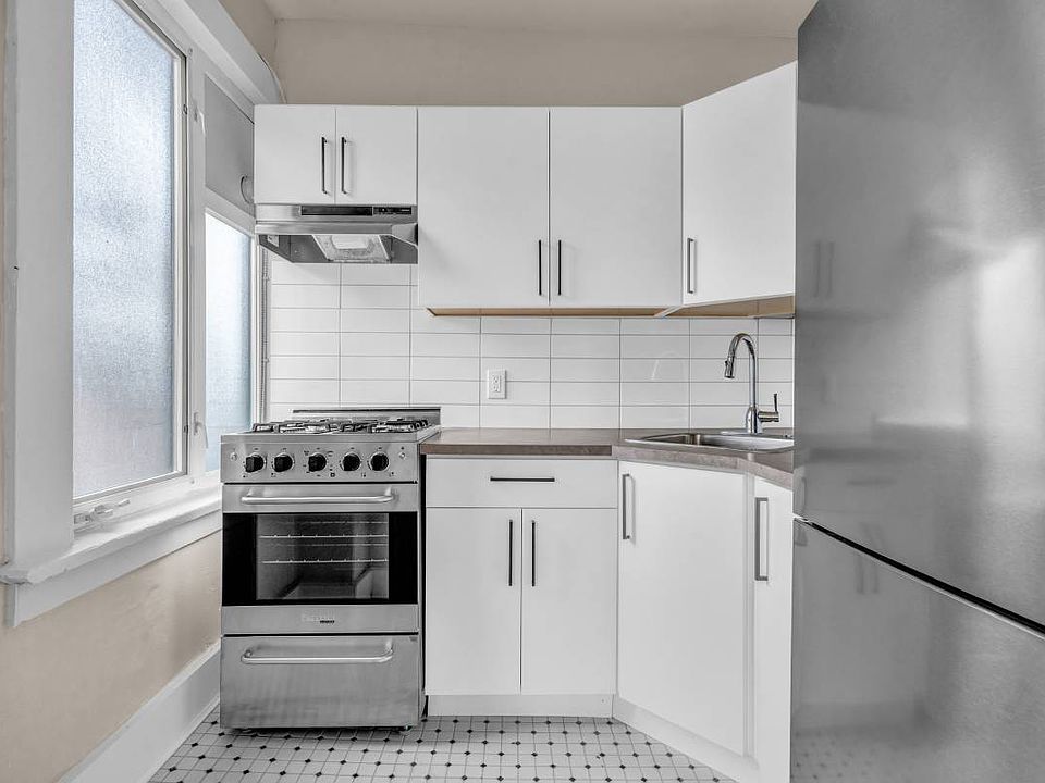 1st image of 1086 Bute St #512