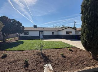 10811 Abby Ln, Hanford, CA 93230