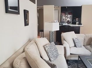 1653 N Halsted St #1, Chicago, IL 60614