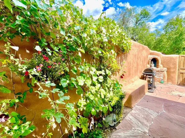 303 Rosario Hl #C, Santa Fe, NM 87501