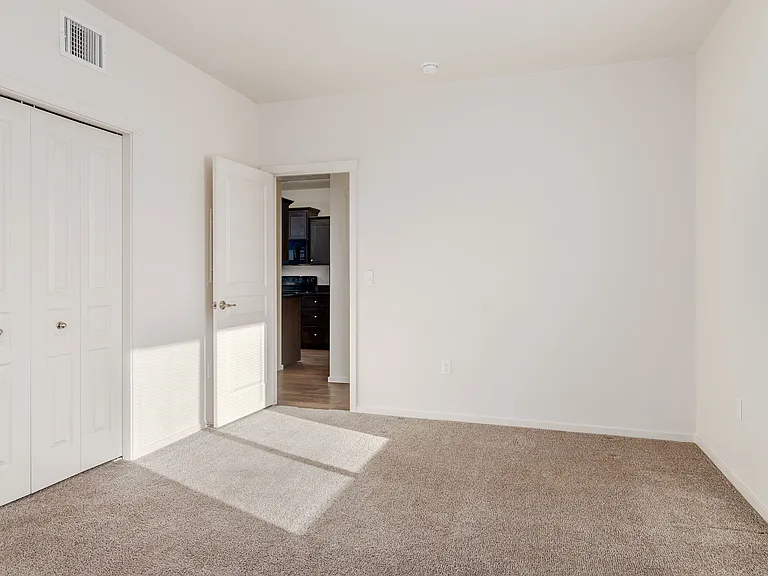 Legacy at 50th St Apartments — Photo 39
