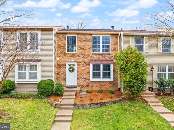 1692 Sierra Woods Ct, Reston, VA 20194
