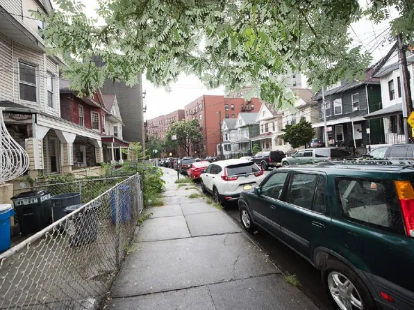 1989 Grand Avenue image 20 of 23