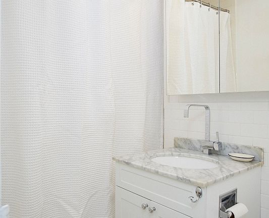 2nd image of 7 E 14th St APT 19-P