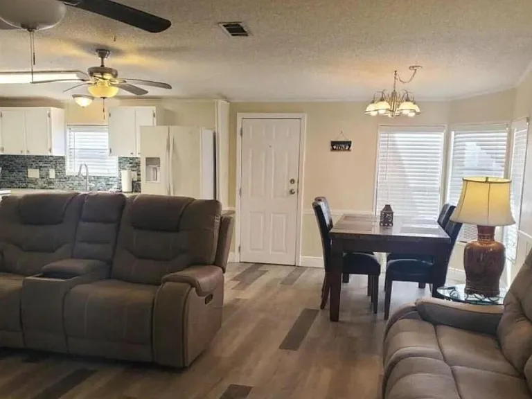 19418 Saddlebrook Ct — Photo 10