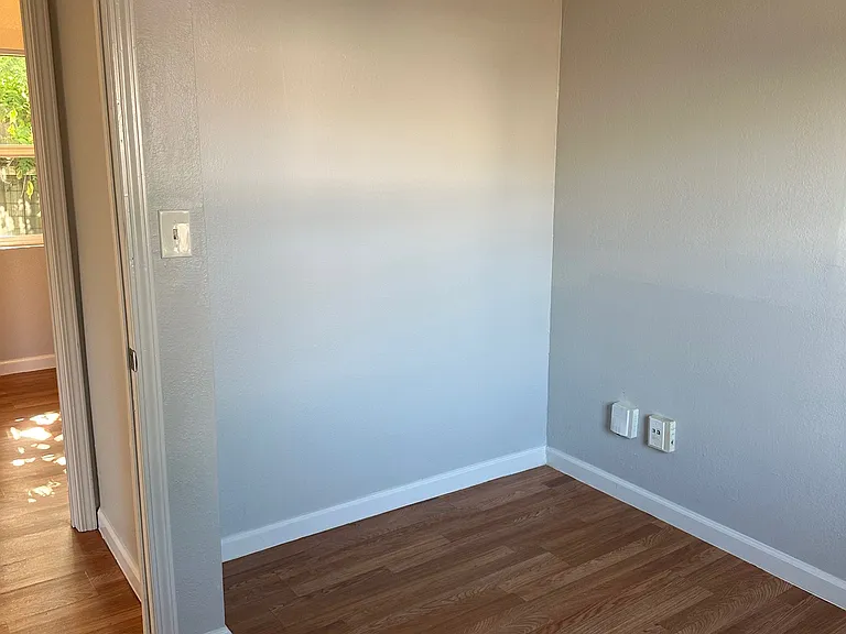 1216 Los Robles Blvd — Photo 7