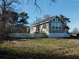 1141 N Gaskill St, Huntsville, AR 72740