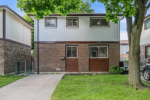 9020 Conway Ct Photo 1
