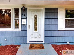 396 Chain O Hills Rd, Colonia, NJ 07067