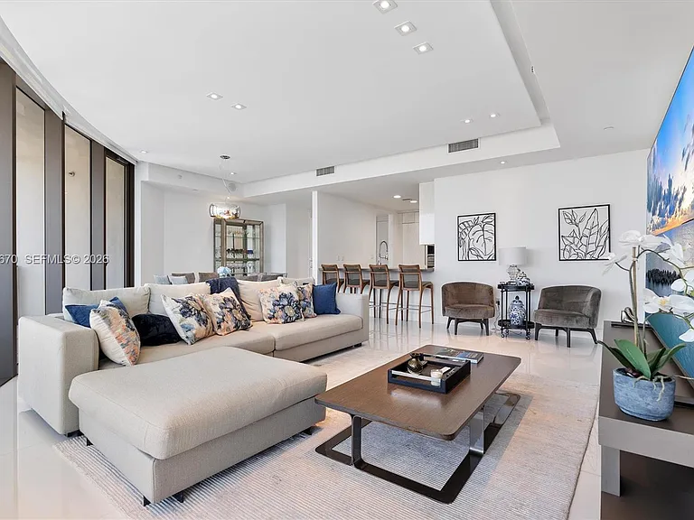 17475 Collins Ave #504 — Photo 6