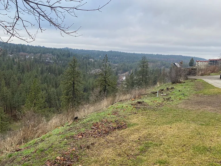 358 S Coeur D Alene St — Photo 53
