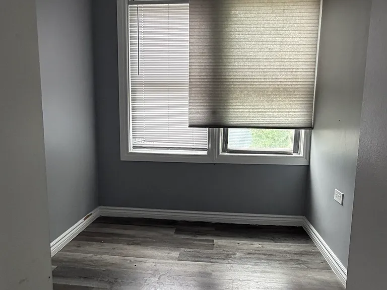 1240 S Wenonah Ave #2 — Photo 4