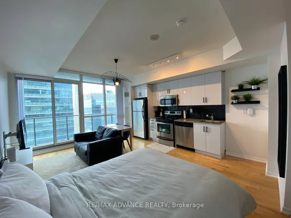 65 Bremner Blvd #3603, Toronto, ON M5J 0A7