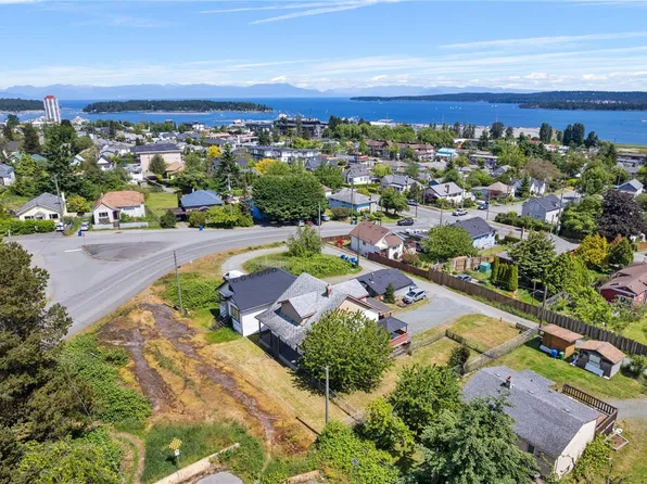 19 View St, Nanaimo, BC V9R 4N3
