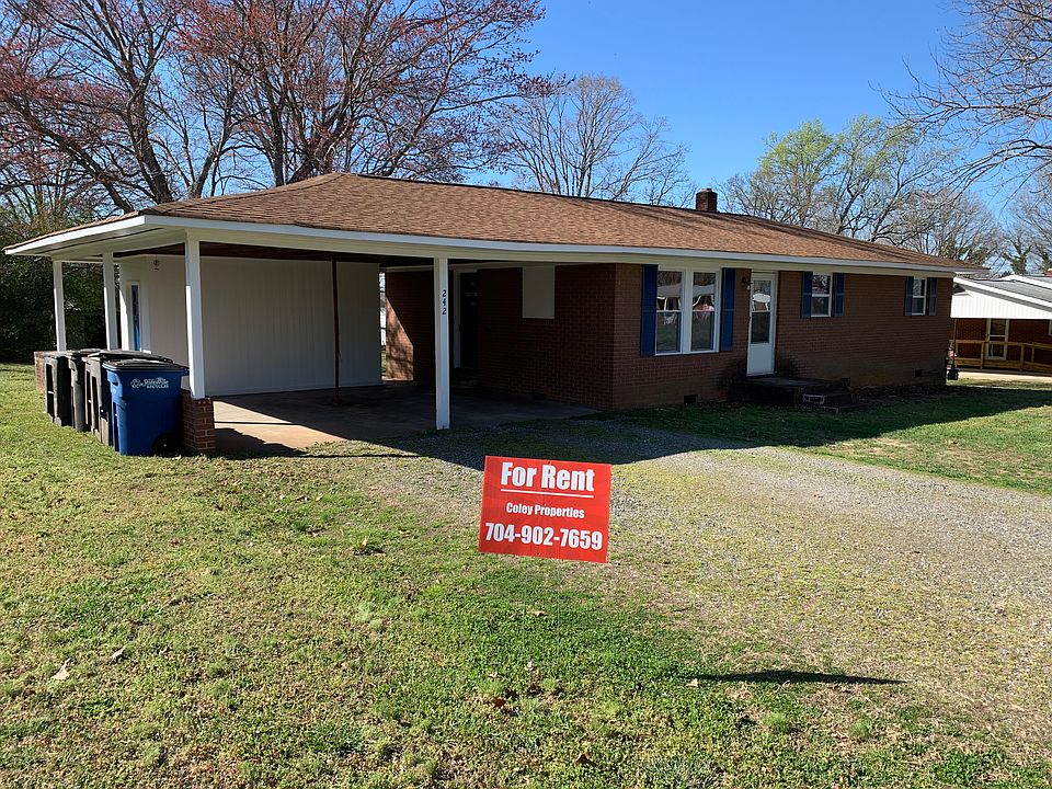 1st image of 242 Lindsey St