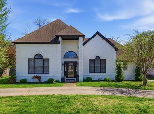 145 S Hill Rd, Versailles, KY