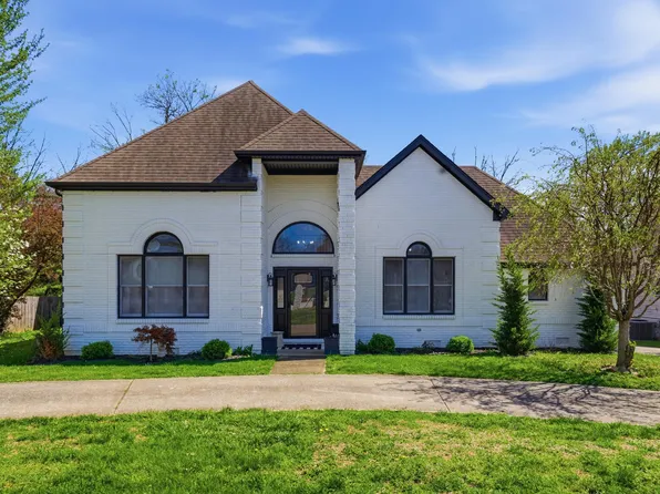145 S Hill Rd, Versailles, KY 40383