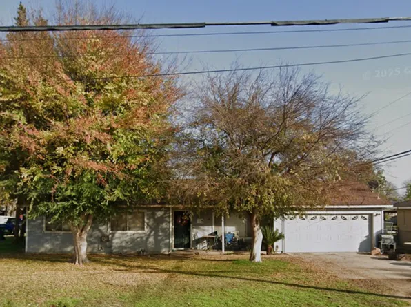 207 S Helm Ave, Fresno, CA 93727