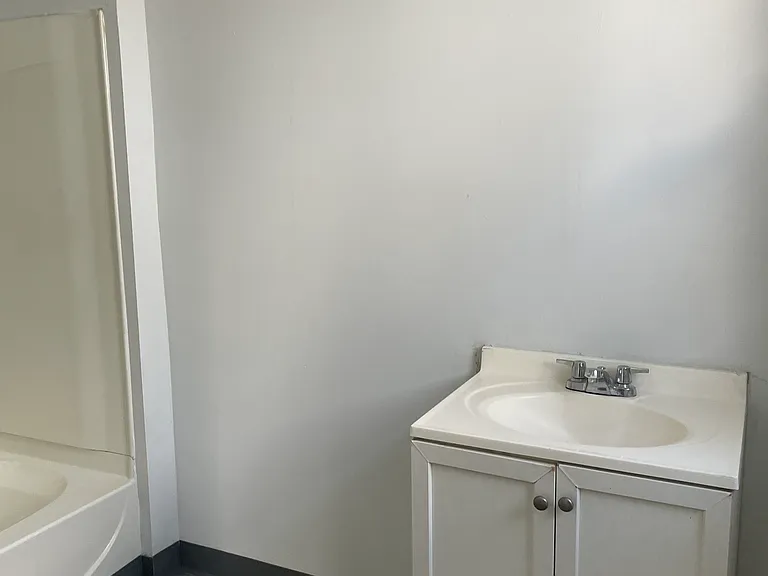 191 Alder St — Photo 6