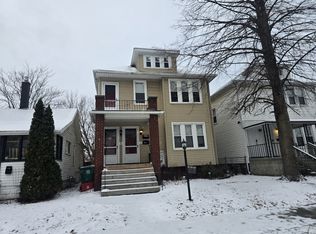 1367 Wayburn St #1, Grosse Pointe, MI 48230