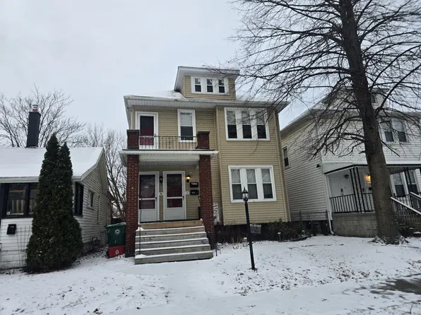 1367 Wayburn St #1, Grosse Pointe, MI 48230