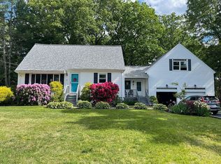 39 Whittier Rd, Billerica, MA 01821