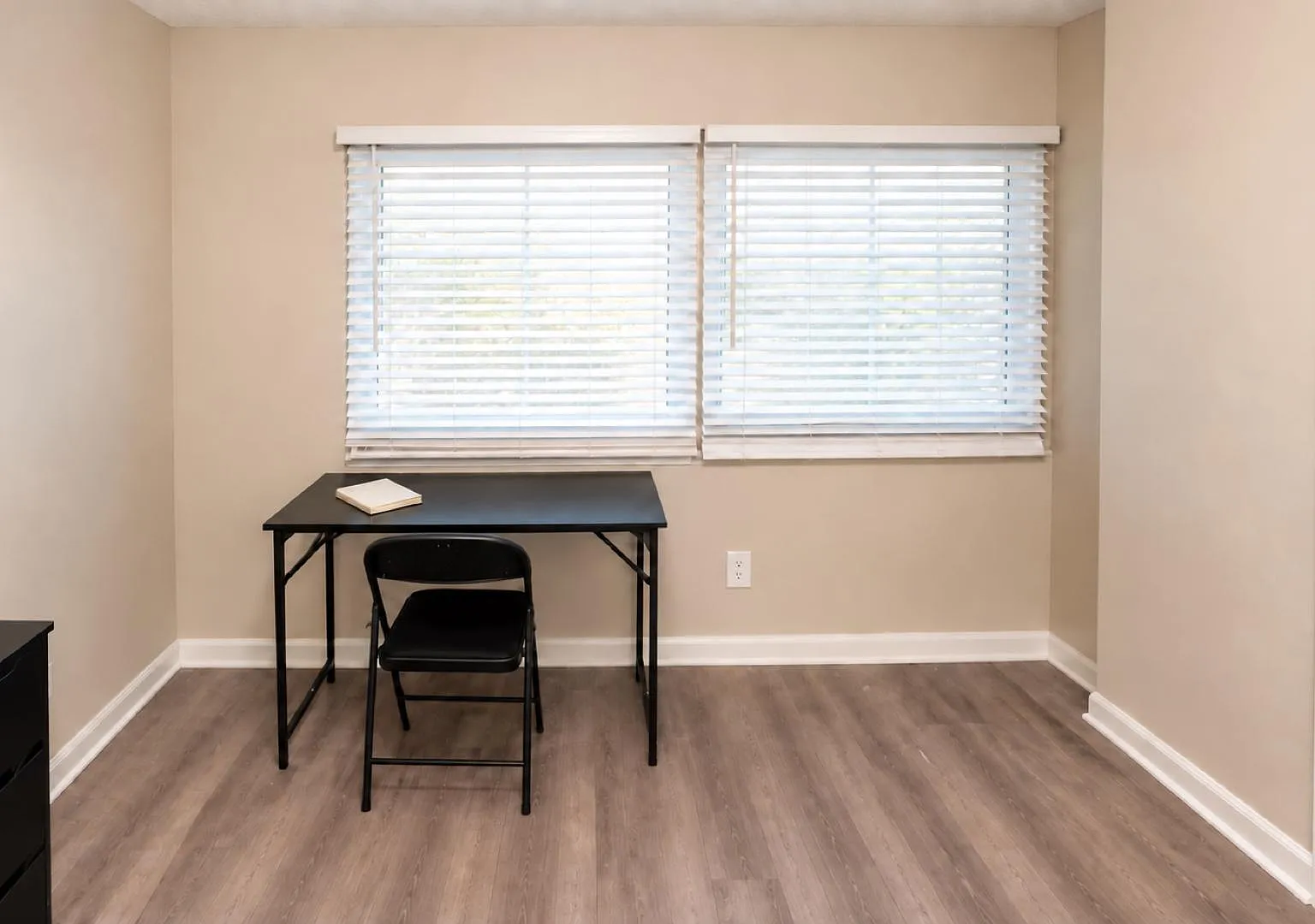4 bed, 3.0 bath, 1351 sqft, $910 — Photo 4