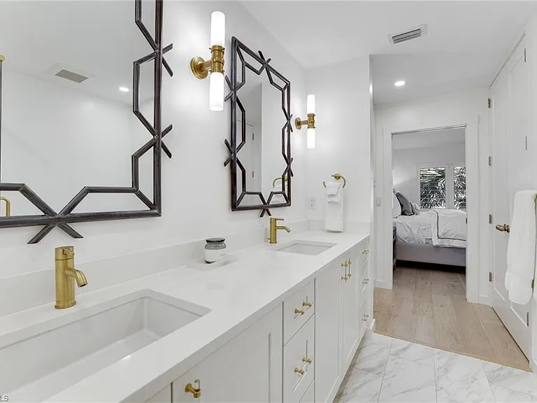 8345 Excalibur Cir #M4 — Photo 10