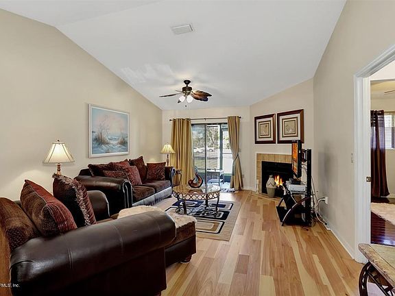 2nd image of 1104 Sea Hawk Dr
