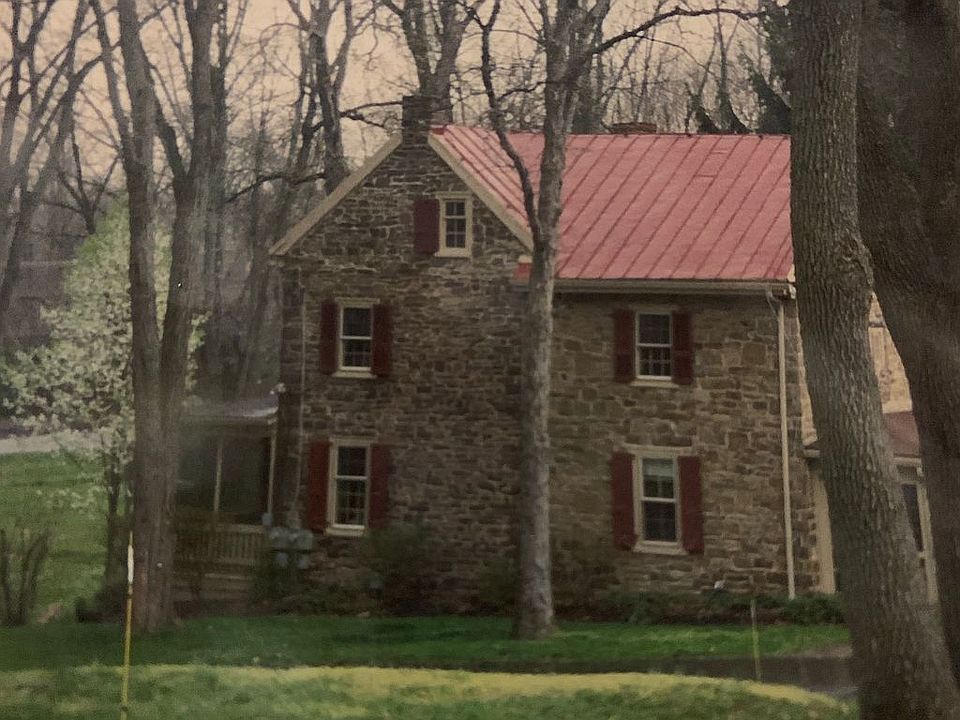 2nd image of 1853 Whitehall Rd