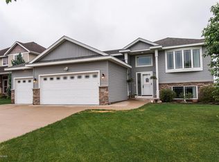 5378 Ridgeview Dr NW, Rochester, MN 55901