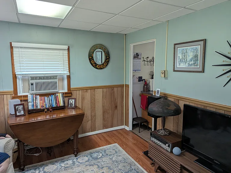 309 W Main St — Photo 3