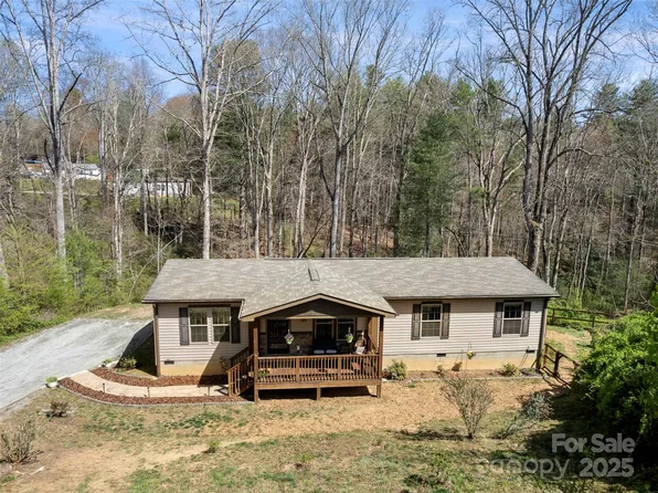 46 Mill Knob Dr, Mills River, NC 28759