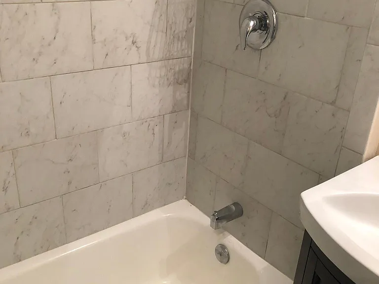 950 25th St NW #111S — Photo 13