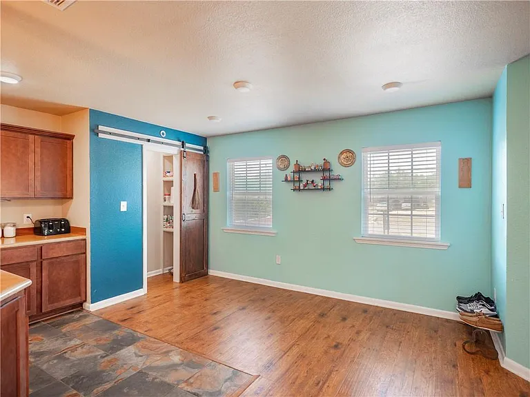691 Tamarack Dr — Photo 15