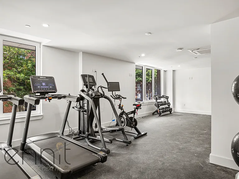 2402 Cortelyou Rd #301 — Photo 14