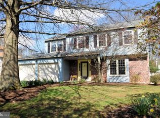 130 Applewood Ln, Lansdale, PA 19446