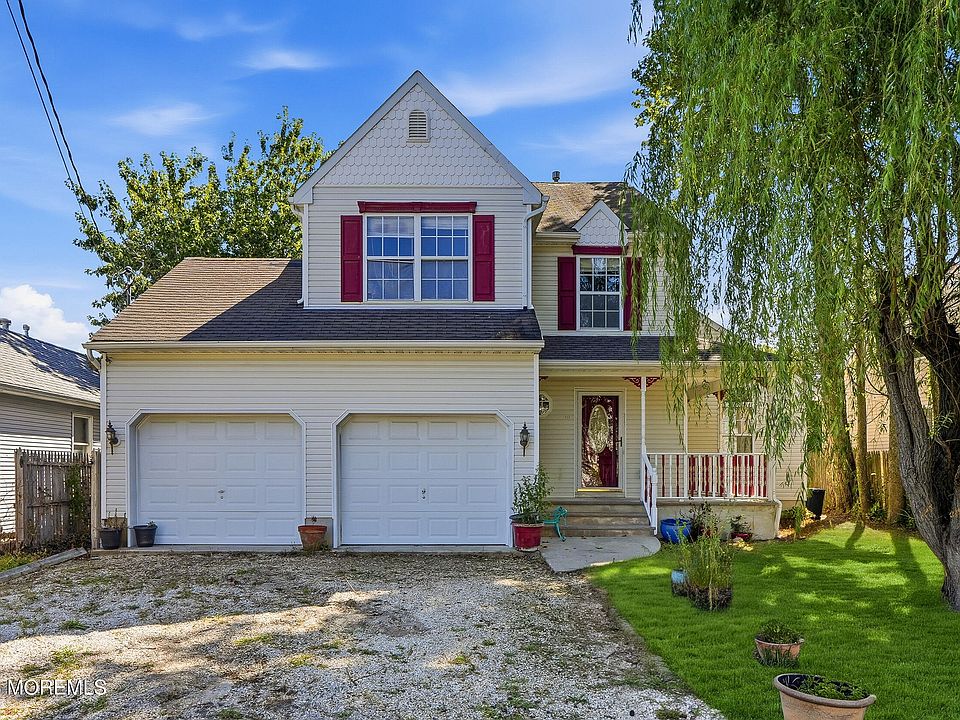 1st image of 711 Anglesea Avenue