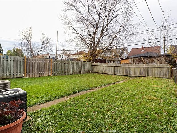 5th image of 1237 Elsmere Ave