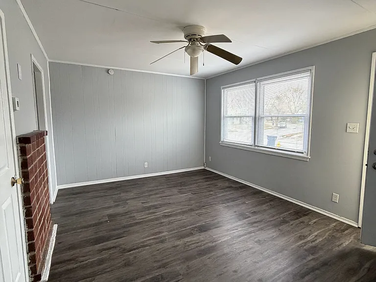 7410 Westchester Dr — Photo 4