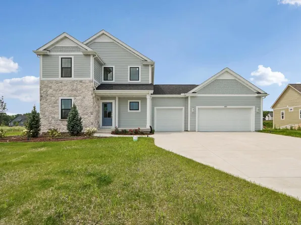 9901 N Migratory LANE, Mequon, WI 53097