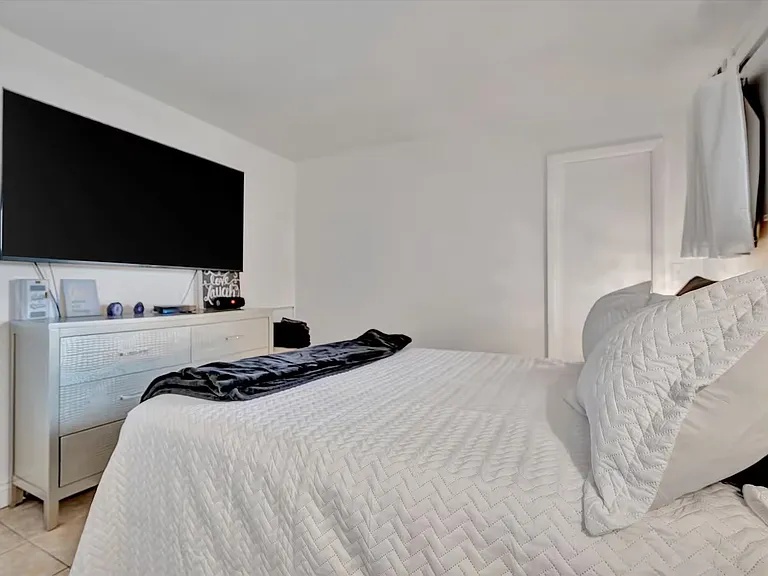 1270 Gulf Blvd — Photo 16