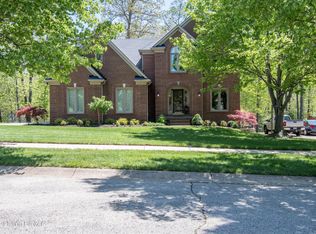 529 Wood Lake Dr, La Grange, KY 40031